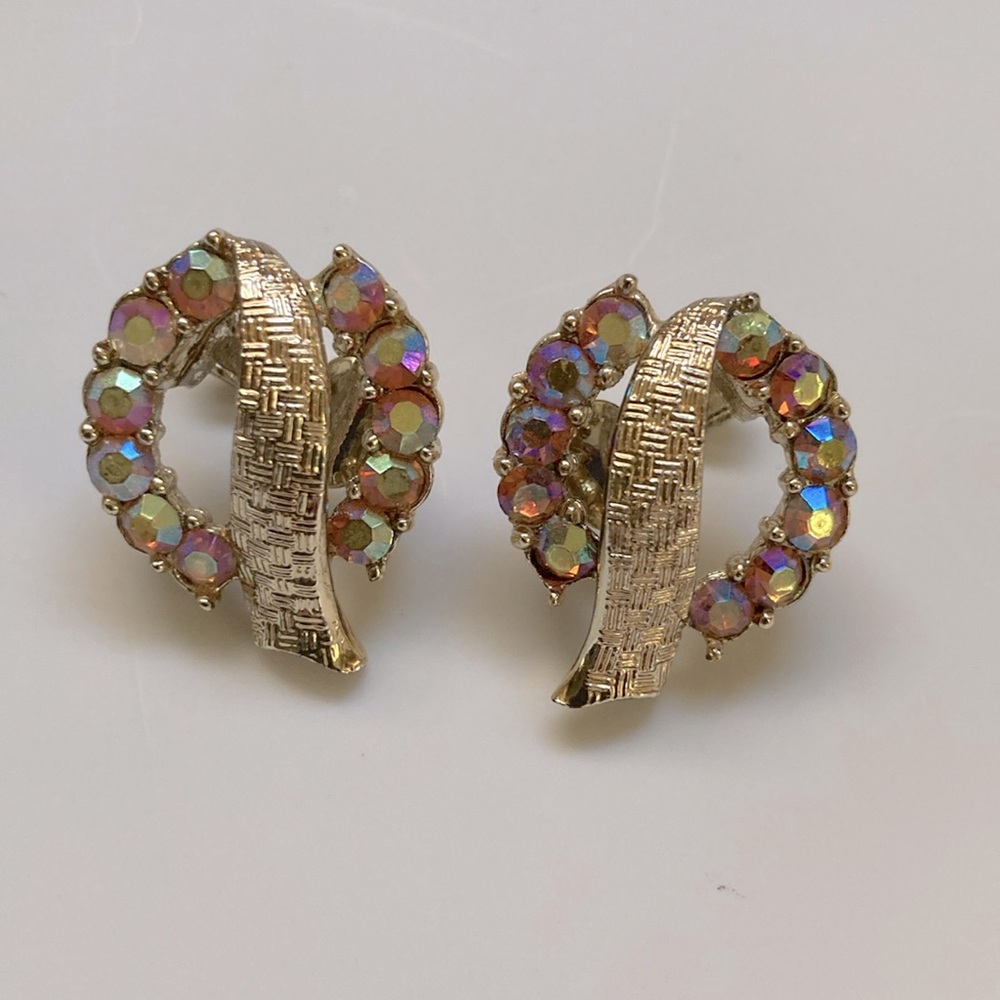 Vintage ‘50’s CORO Aurora Borealis Wreath Clip Earrings